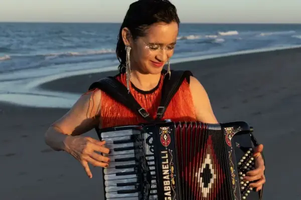 Julieta Venegas: “I am a love mythomaniac, I have idealized many people. Today I put friendship above romance”