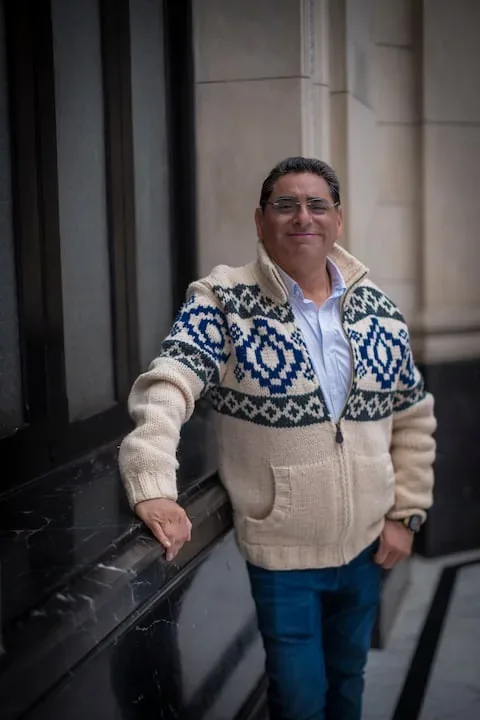Carlos Álvarez volvió a la televisión como invitado en el programa de Jorge Benavides,