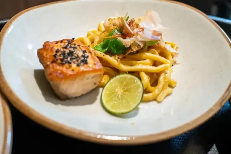 During the experience, the chefs of Nagoya showcased their talent in a seven-course signature dinner, a perfect fusion between Peruvian and Japanese tradition.