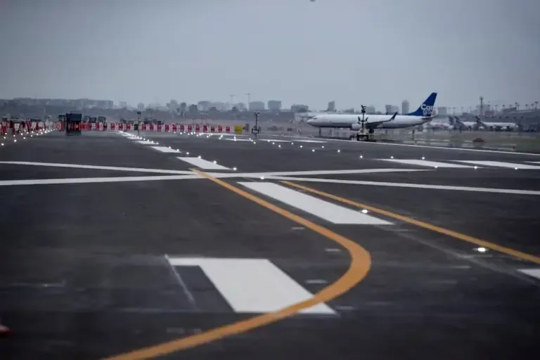 Pista de aterrizaje en el aeropuerto Jorge Chávez.