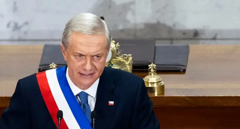 Chile seeks to extend detention of undocumented immigrants to 180 days while processing their expulsion