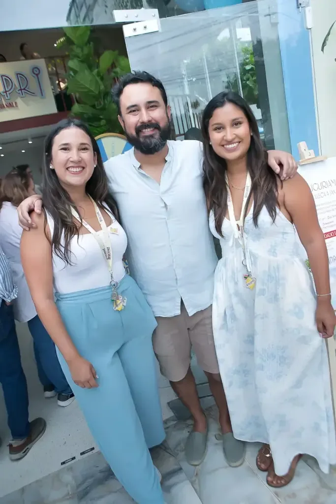 Melissa, Renzo and Chiara Martorell open the doors of the fifth location of their Anacapri gelateria, in San Isidro.