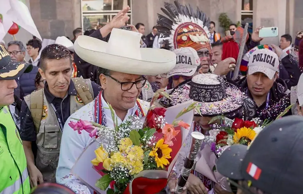 Juntos por el Perú presidential candidate Roberto Sánchez visited Cusco and Abancay in the final stretch of his campaign ahead of the June 7 second round | Photo: @RobertoSanchP