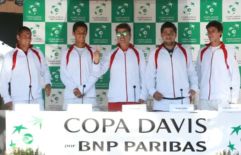 Arraya also led Peru from the bench. The former tennis player later took on the role of captain of the Peruvian Davis Cup team.