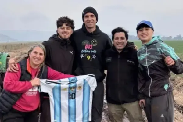 The spectacular rescue of Dibu Martínez in his hometown and a dream prize for the Albiceleste