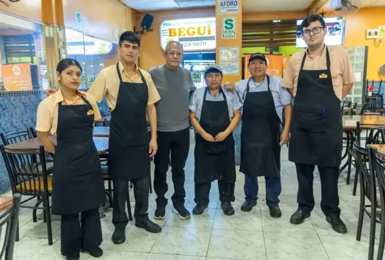 Edgard Yzaguirre and his team await diners from noon until six in the morning the next day.