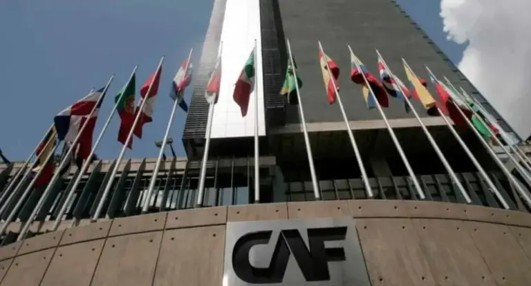 Moody's upgrades CAF's rating from Aa3 to Aa1
