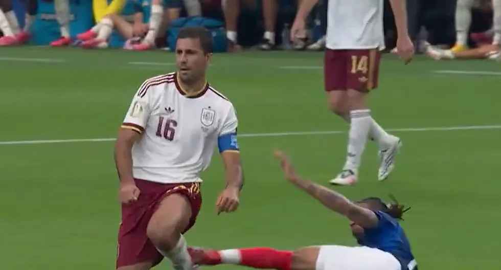 Was it a red card? Olise's hard tackle on Rodri sparks controversy in Spain vs. France | VIDEO