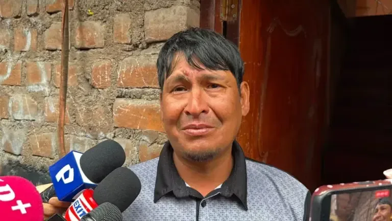 Renzo Rojas Meza, father of the three deceased minors.