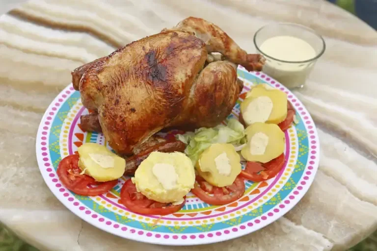 Pollo a la brasa can be reheated in the oven. Learn here how long to do it.
