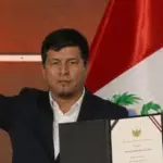 Juntos por el Perú deputy, Julián Pérez Mallqui, detained at police station following assault complaint