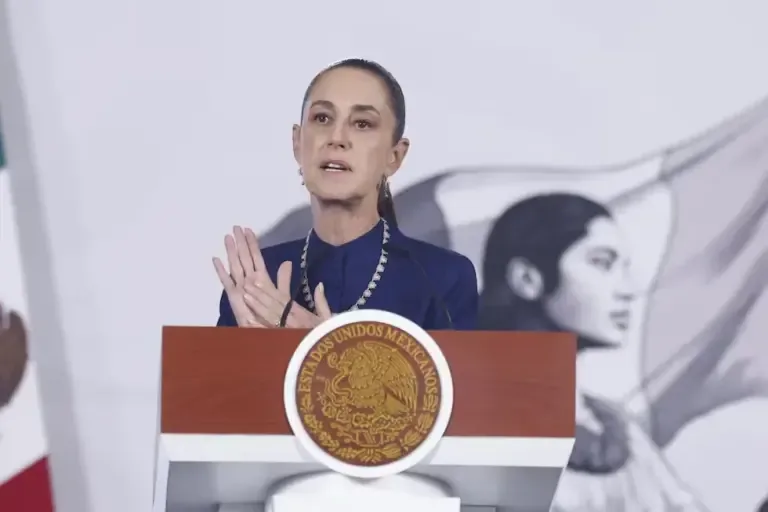 The president of Mexico, Claudia Sheinbaum, speaks during a press conference at the National Palace in Mexico City. (EFE/Sáshenka Gutiérrez).