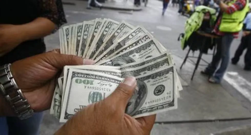 Exchange rate closes lower: dollar ends this Wednesday, July 15 at S/3.38