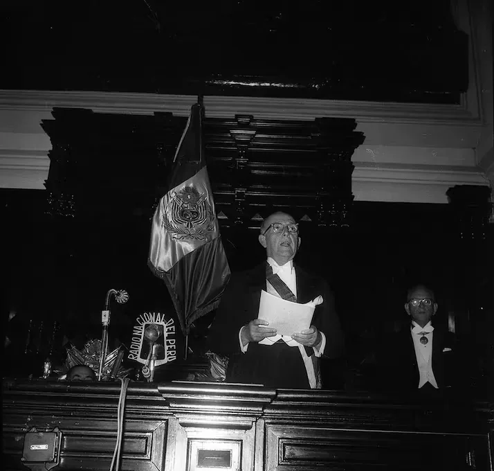 Manuel Prado lee su discurso presidencial el 28 de julio de 1961, en el Congreso de la República. (Foto: Archivo Histórico de El Comercio) FOTO: EL COMERCIO