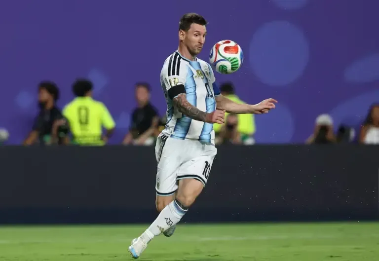 Argentina's forward #10 Lionel Messi controls the ball during the 2026 World Cup football tournament quarter-final match between Argentina and Switzerland at the Kansas City Stadium in Kansas City on July 11, 2026. (Photo by Odd ANDERSEN / AFP)