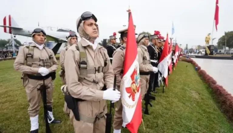 According to Law No. 31822, July 23 is considered a holiday due to the Day of the Peruvian Air Force.