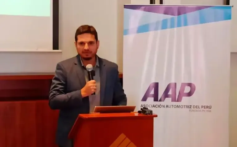 Mario Candia, international civil engineer specialist in traffic engineering, urban road design, and road safety (Photo: Microfinanzas release).