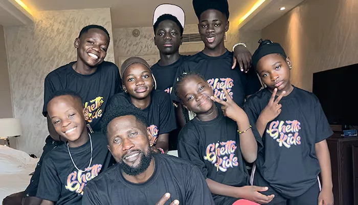 Triplets Guetto Kids, the African kids who taught Shakira to dance: “She said she loves our dance moves”