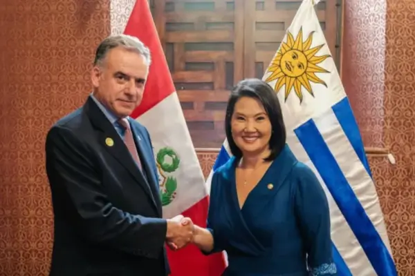 Presidents of Peru and Uruguay agree to promote an agenda focused on combating crime