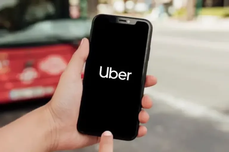 Did you know that Uber drivers also rate their passengers? Here is what you need to know. (Reference photo: Freepik)