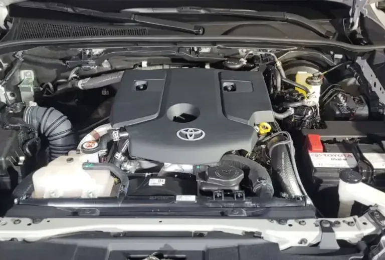 The 2.8-liter turbo diesel engine is used by the Hilux and Fortuner. (Photo: Fernando Roca)