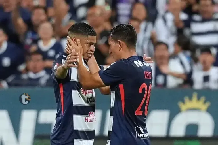 Alianza Lima celebrates victory over Melgar with great performance by Jairo Vélez (Photo: Liga1)
