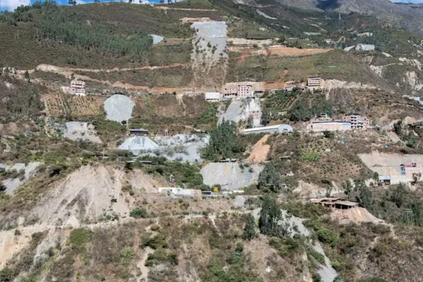 Export Sinkholes: This is the route of illegal gold from Pataz and Otuzco that ends in India and the United Arab Emirates