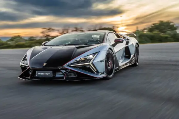 Lamborghini CEO: “You don’t buy a car from our brand because you need one, but because you want to make a dream come true”