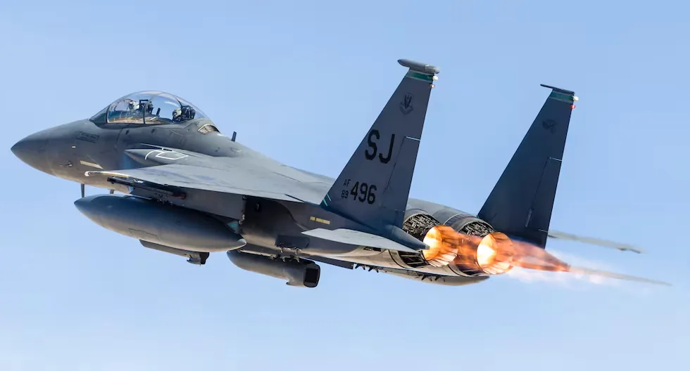 This is how Iran used drones as "eyes" to shoot down a U.S. F-15E: the tactic it learned from the war in Ukraine