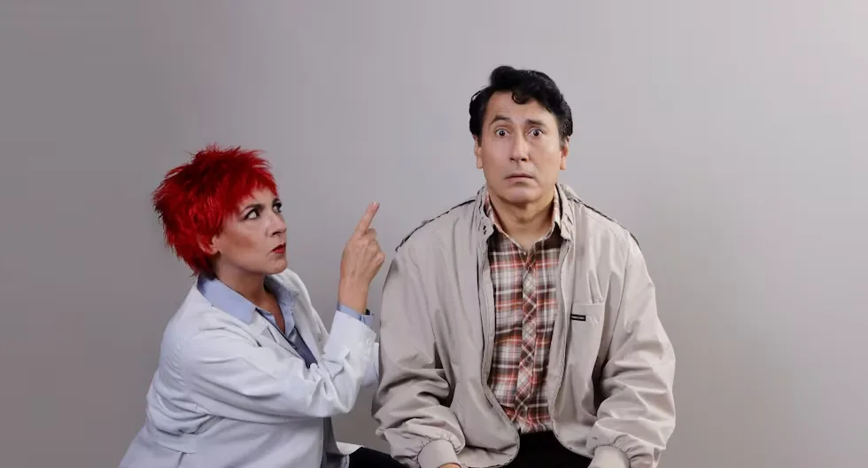"Critical thinking is the only thing that allows you not to be a bot": David Carrillo presents I.D.I.O.T.A., the play that questions our decisions