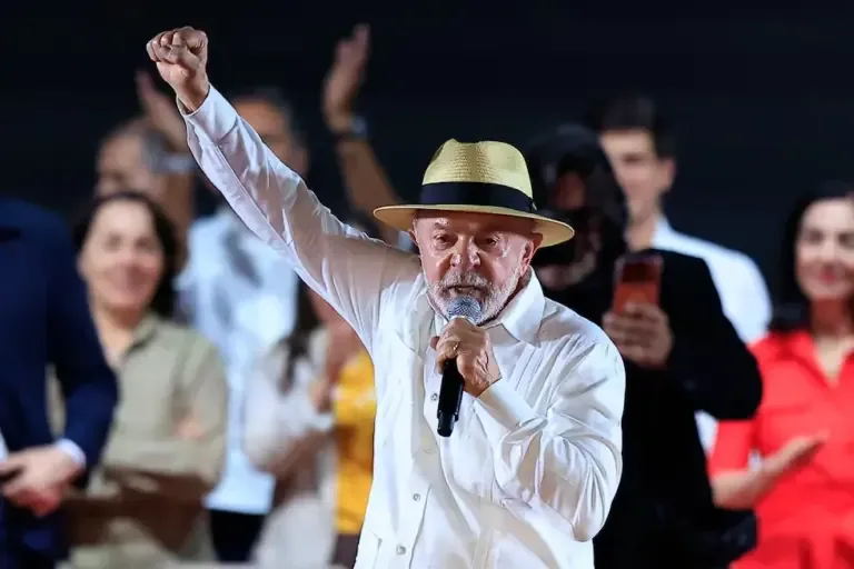 Brazilian president Luiz Inácio Lula da Silva speaks during the Workers' Party national convention in São Paulo on August 2, 2026, where he formally announces his re-election candidacy. (Photo by Miguel Schincariol / AFP).