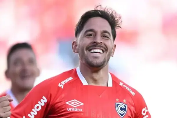 “We are more than just long balls in the air, there is a plan; they compare us to Cienciano of 2003, but we are still far from that”: Alejandro Hohberg and the dream of the Sudamericana