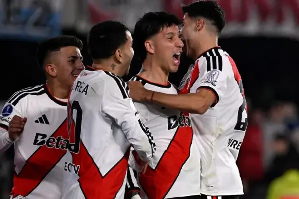 On which channel do River Plate vs. Banfield play and what time is the match for the Argentine Professional League?