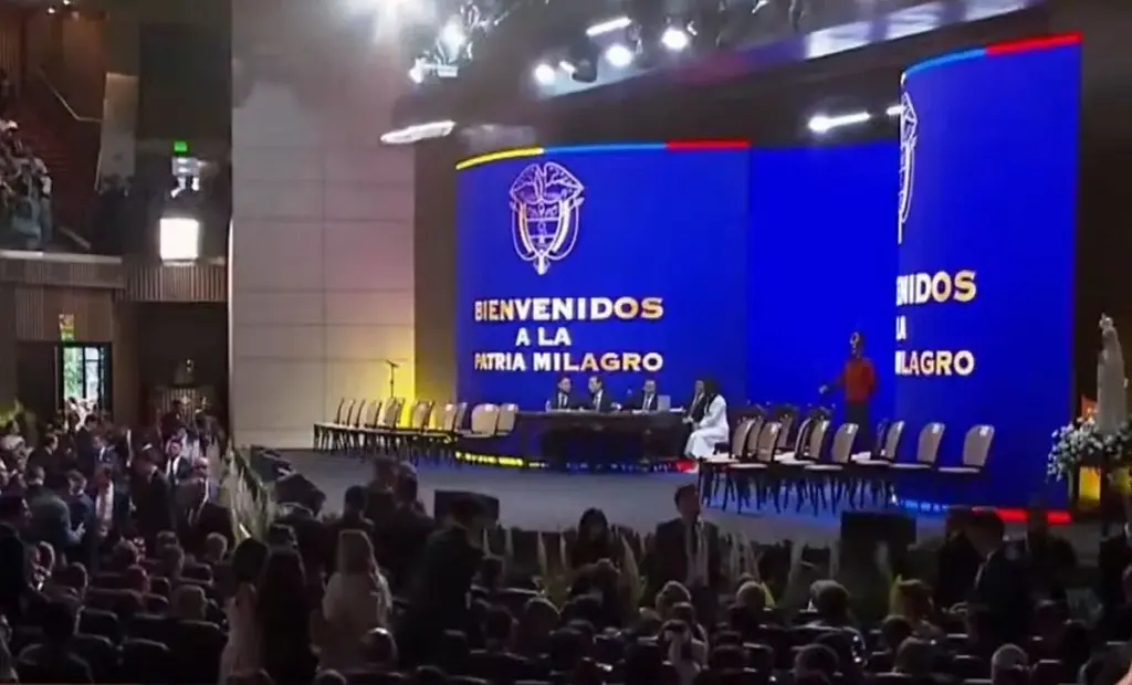 LIVE | Abelardo de la Espriella assumes the Presidency of Colombia in Cali