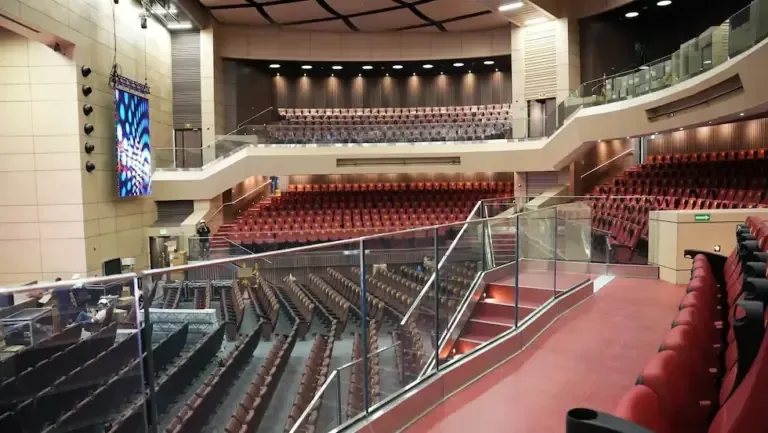 Auditorio de la Universidad Santiago de Cali, donde asumirá la presidencia Abelardo de la Espriella. (Foto: usc.edu.co)