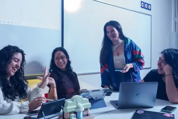 The future of video games in Peru has a woman's face: meet the group where they plan their next big project