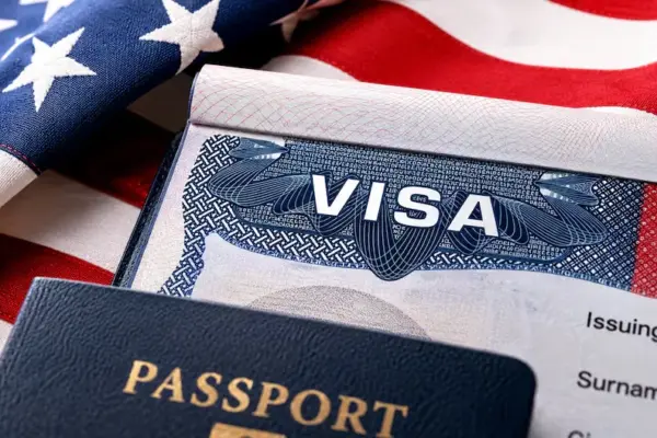 The U.S. will revoke up to 200,000 visas: who will be affected and what will happen to them?
