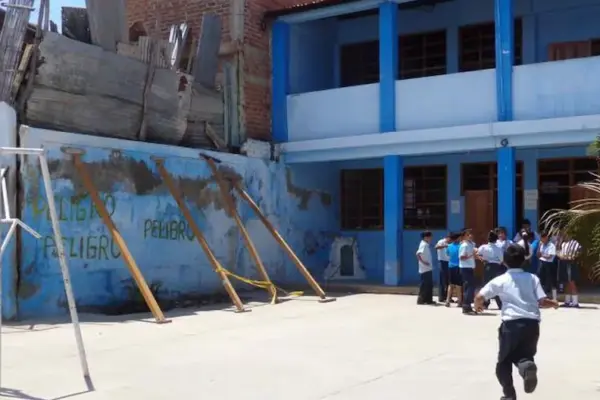 Public schools at seismic risk have already been identified, what is not progressing is the construction work