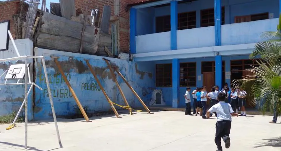 Public schools at seismic risk have already been identified, what is not progressing is the construction work