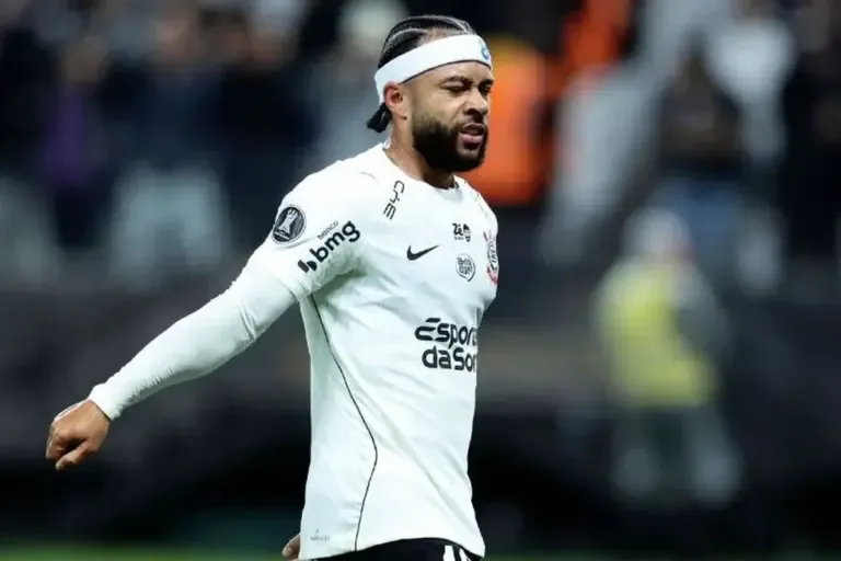Memphis Depay reveals he had an agreement to renew with Corinthians for two more years. Photo: Getty Images