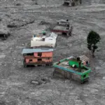 More than 800 dead and 3,048 missing in Nepal and Tibet due to the violent avalanche