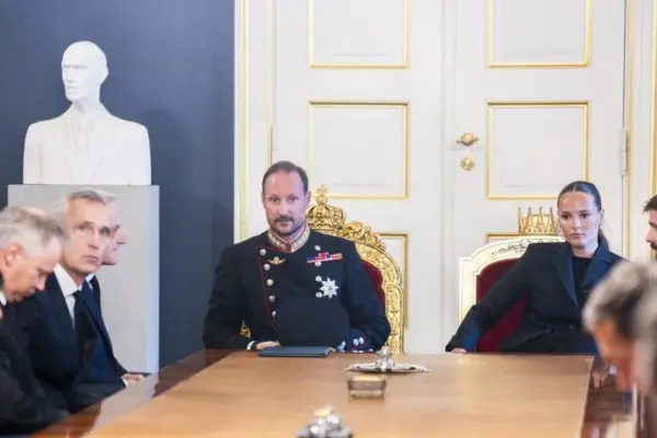 The new Norwegian king chooses the name Haakon VIII and his father's motto: "Everything for Norway"