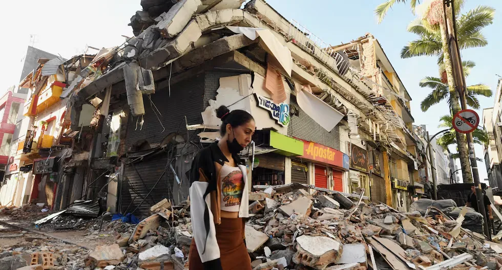 How long did the magnitude 7.4 earthquake that shook Colombia last? This was explained by the Colombian Geological Service