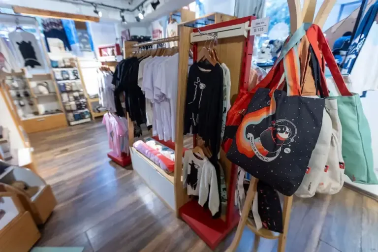 They have expanded to a large number of categories with design products to attract more consumers. Photo: Mario Zapata.