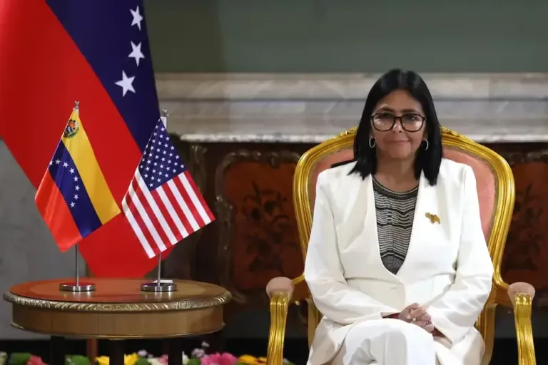 The acting president of Venezuela, Delcy Rodríguez, during a meeting with the United States Secretary of Energy, Chris Wright, in Caracas. (EFE/ Ronald Peña R).