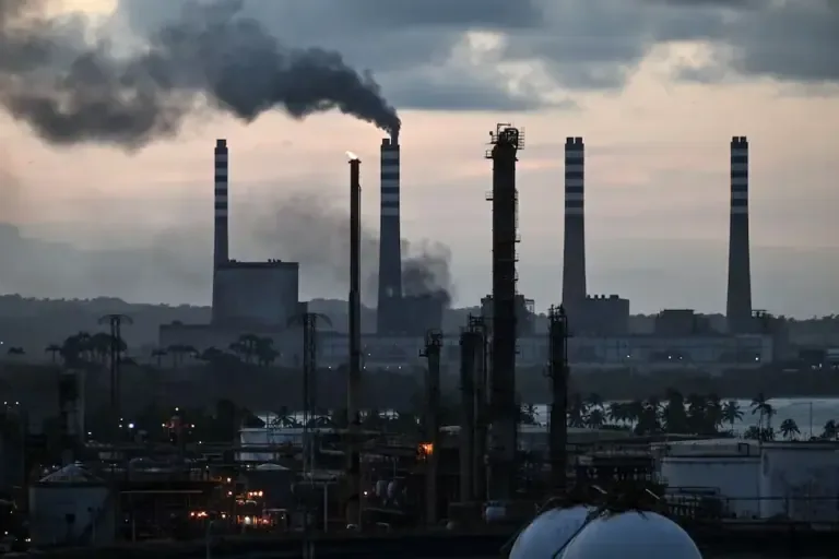 View of the El Palito refinery in Puerto Cabello, Carabobo state, Venezuela, January 22, 2026. (Photo by Ronaldo Schemidt / AFP).