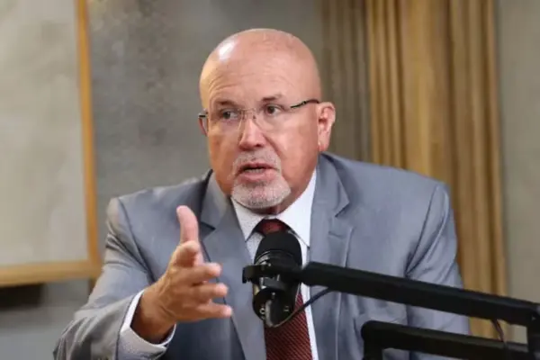 Carlos Bruce: “I believe it is an obligation to participate” in the JNE debate