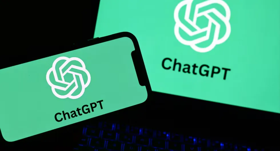 Reports of ChatGPT, Gemini, Claude, and Grok outages: technical issues on AI platforms affect thousands of users