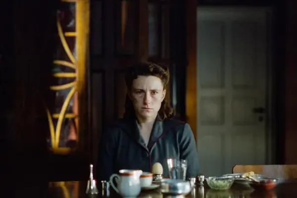 “Woman Unknown” wins the Golden Lion at the Venice Festival