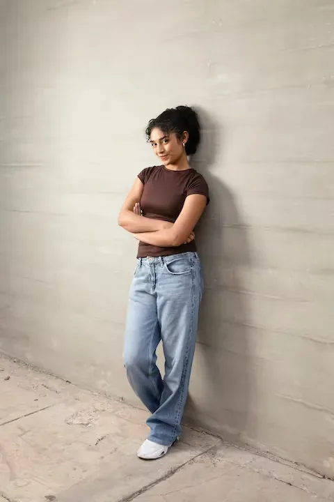 Guadalupe Farfán is part of the cast of “Funado,” a comedy that addresses public exposure, social media, and cancel culture. (Photo: Rochi León)